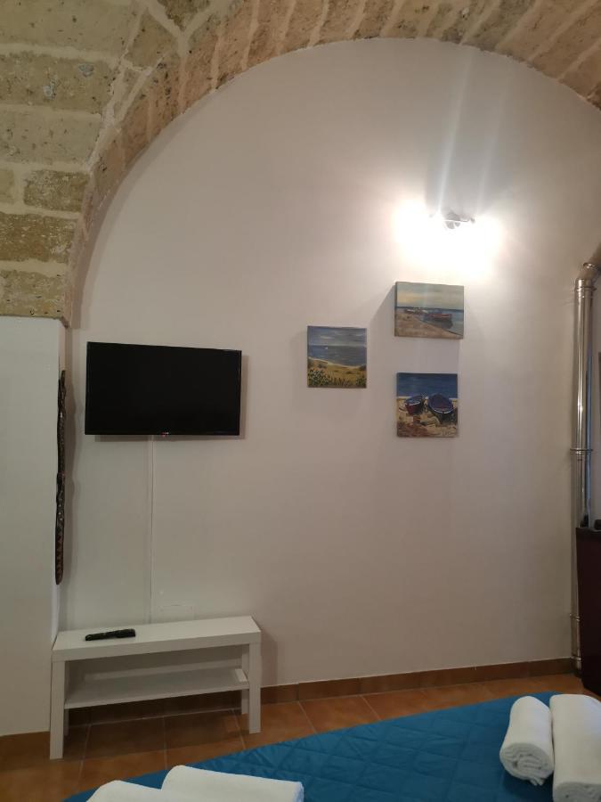 B&B La Volta Di Fabio De Marco E Simona Saracino San Pietro Vernotico Exterior photo